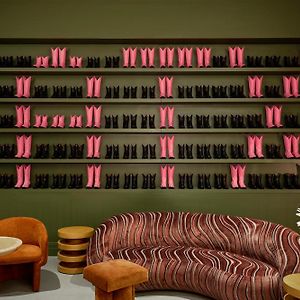 Downright Austin, A Renaissance Hotel